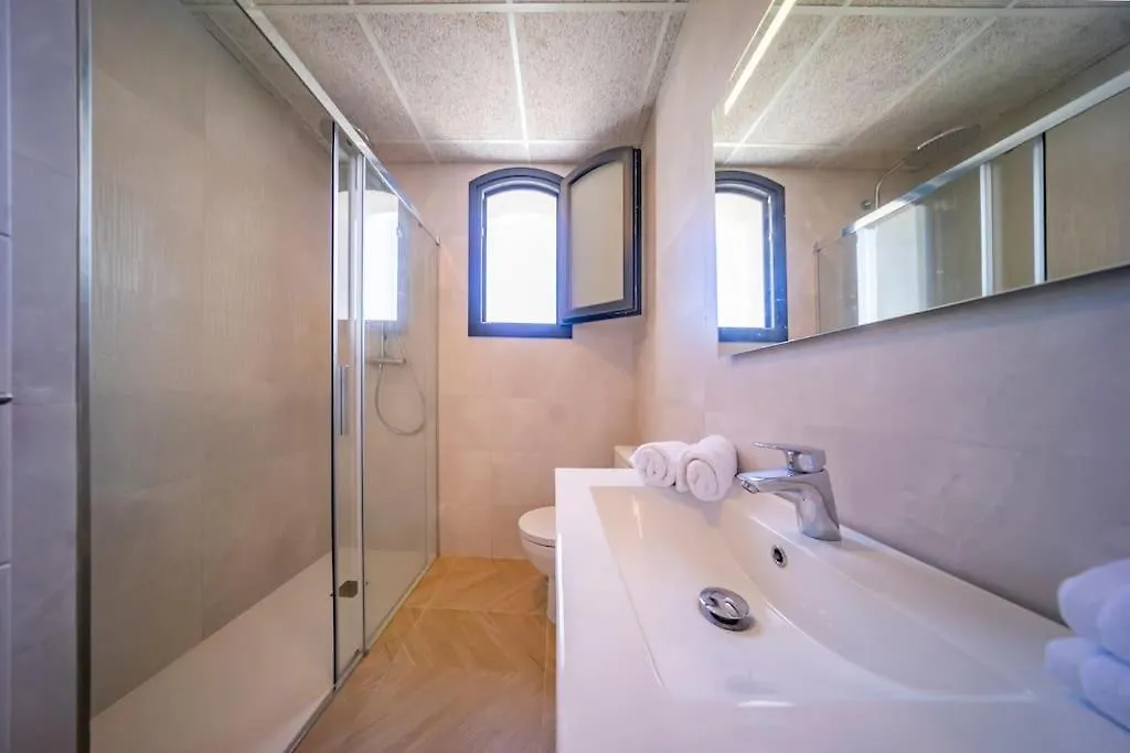 Hébergement de vacances Villa New Eco-Townhouse With Wifi Parking And Jacuzzi à Tarifa
